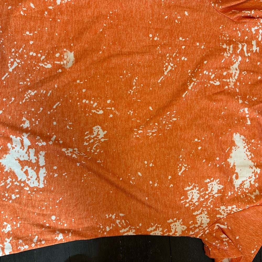 Fall Graphic Tees - Picture 3 of 4
